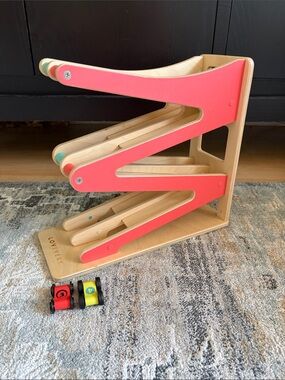 Lovevery Race and Chase Car Ramp - Adventurer Set 16, 17, 18mo - Montessori